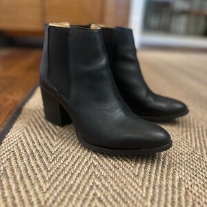 Nisolo Black all weather ankle boots size 7.5